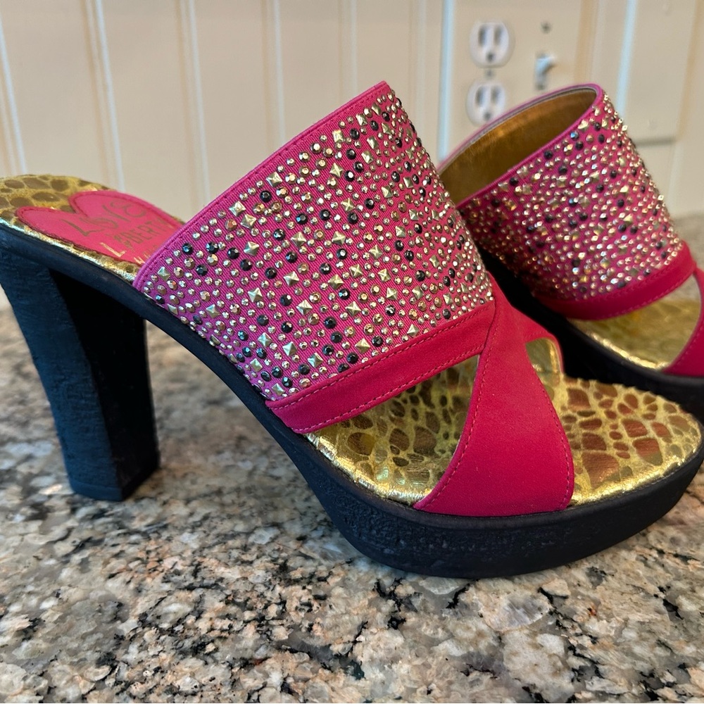 Pink and Gold Open-Toe Heels with Cross-Strap Studded Moroccan Design